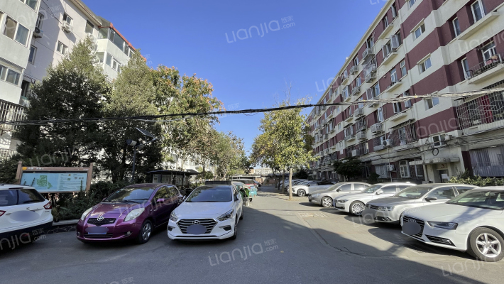 动力厂宿舍外景图