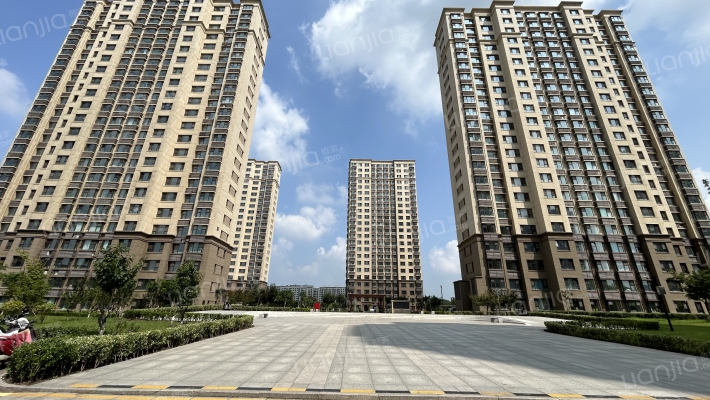 华航山海湖外景图