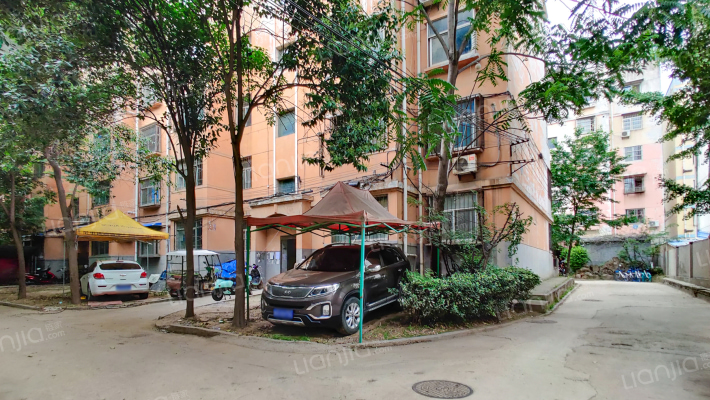 河滨花园外景图