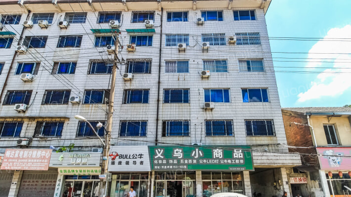 河盘小区外景图