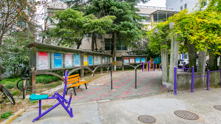 西三小区外景图