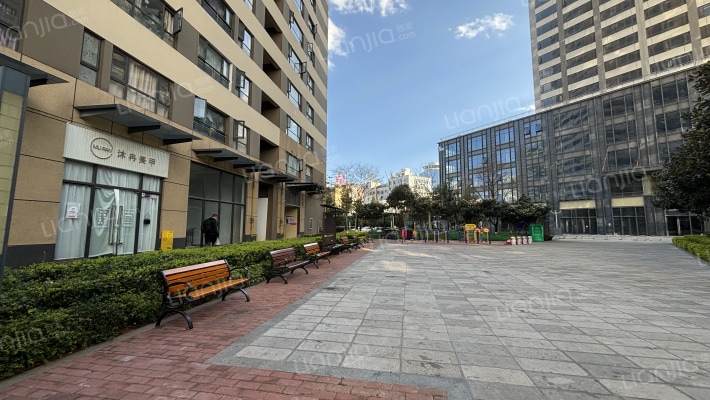 葡萄街区天宇广场外景图