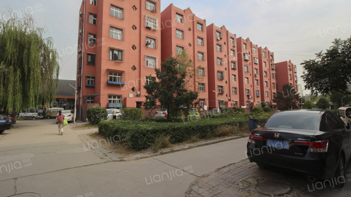 西新苑东区外景图