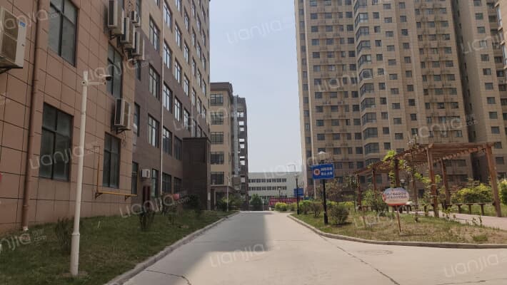 嘉和园小区外景图