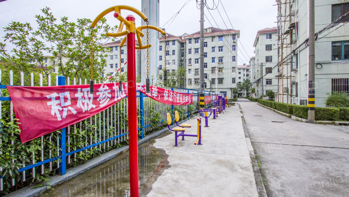 临源一村外景图