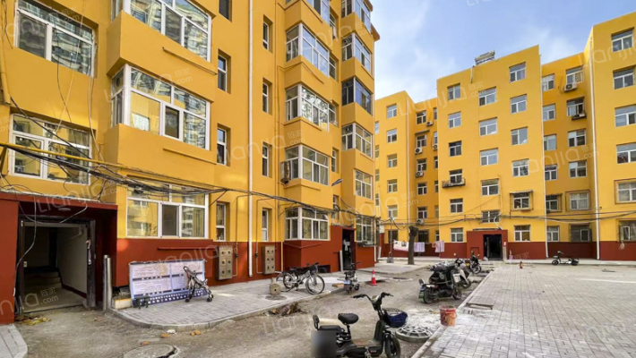 西山煤电水厂小区外景图