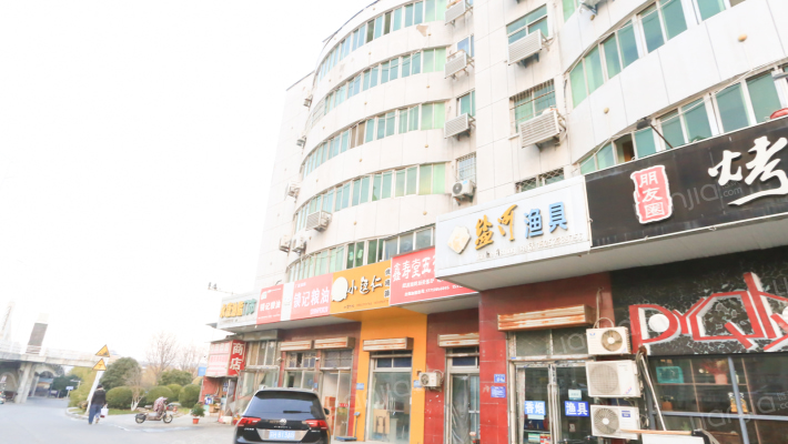 汽修厂宿舍外景图