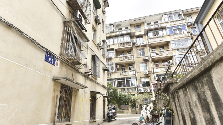 上海路9号外景图