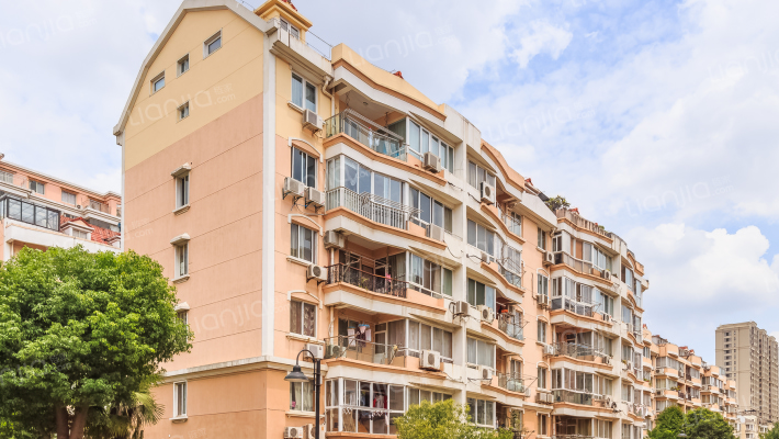 馨泓花园B区外景图