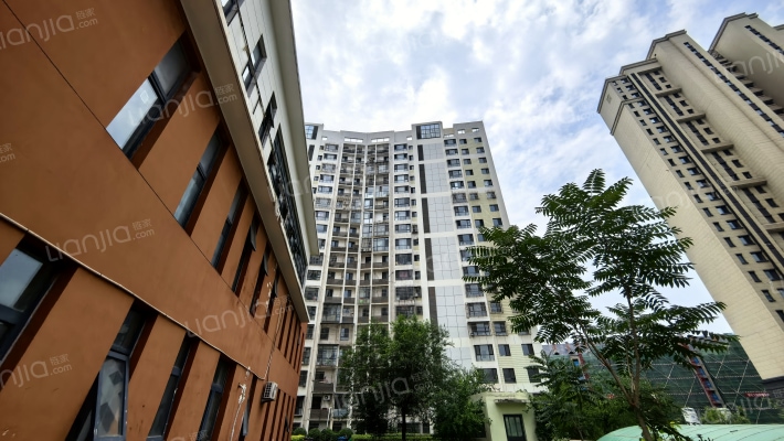 东海云天外景图