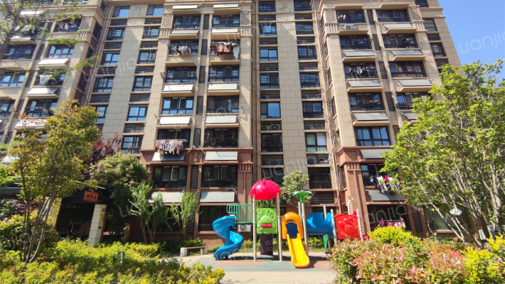 华宇上城外景图