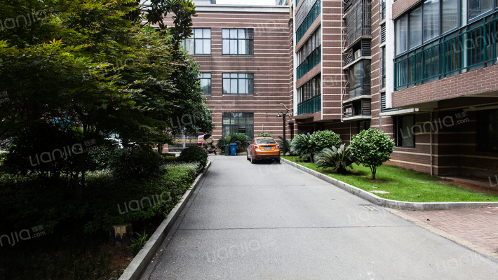 東升星城外景图