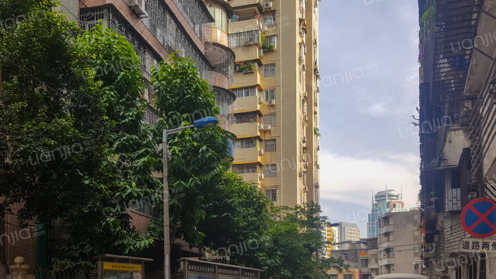 锦绣大厦外景图