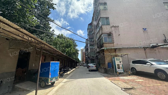 车管所宿舍外景图