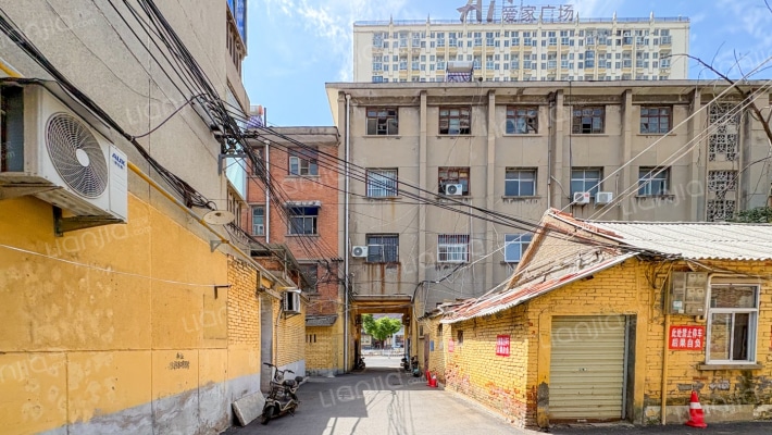大杂院外景图