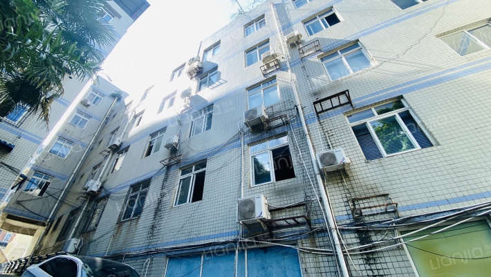 建设中路595号外景图