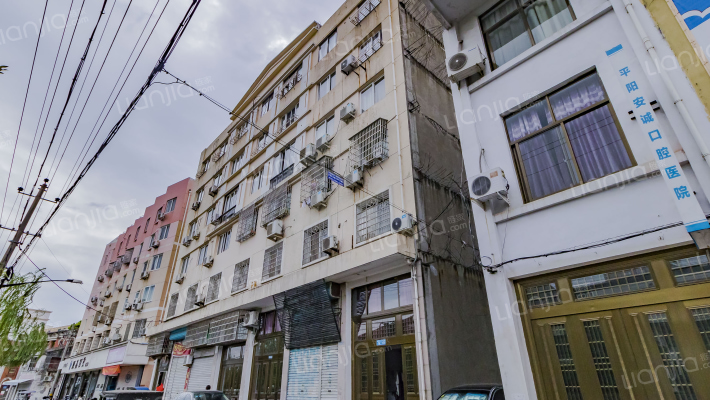 新登街河滨公寓外景图