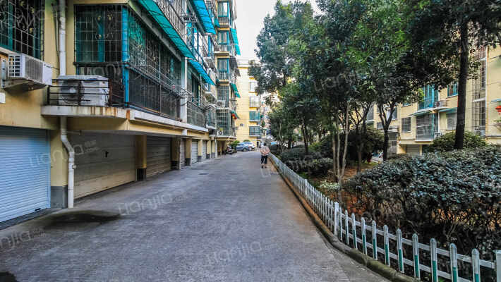 明月华庭外景图