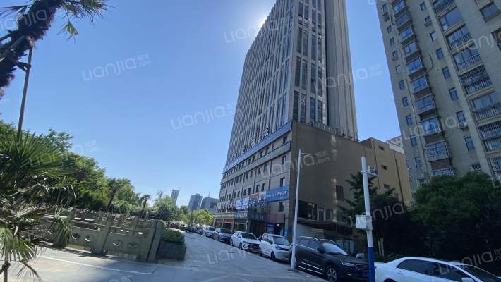 唯诚大厦外景图