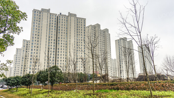 朗诗绿色街区外景图