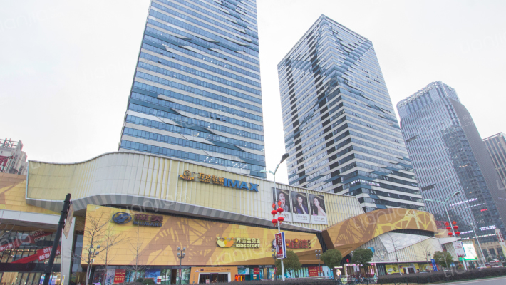 万达中心外景图