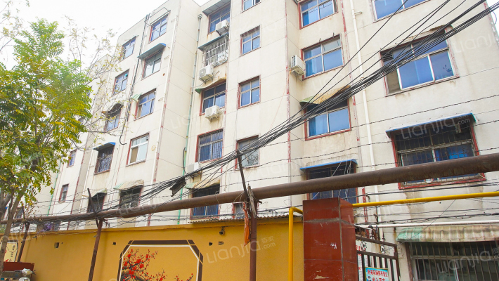 博物馆住宅楼外景图