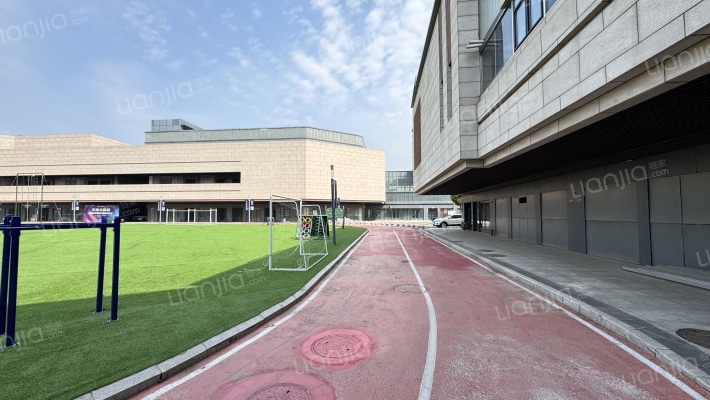 华星商业广场外景图