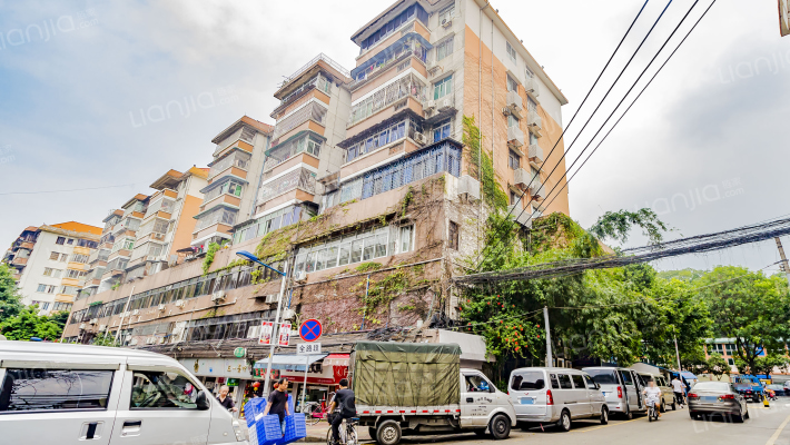 金贵新村外景图