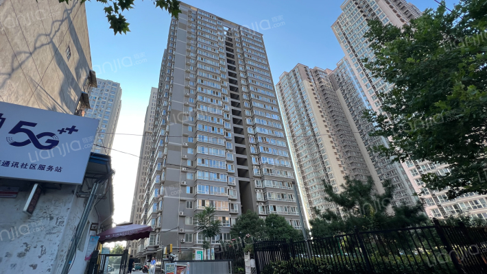 胡一小区外景图