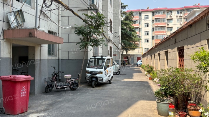 武警家属院外景图