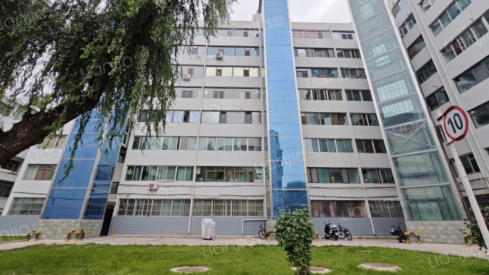 兰州大学医学院家属院外景图