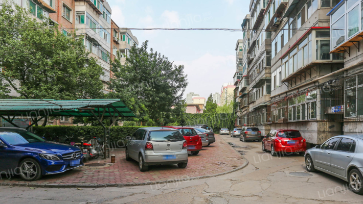 安源里小区外景图