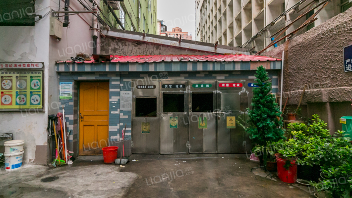 曹杨路232弄外景图