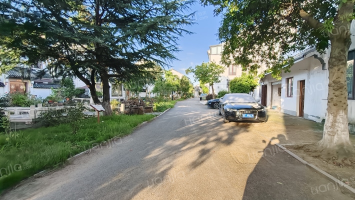 一箭河山庄外景图