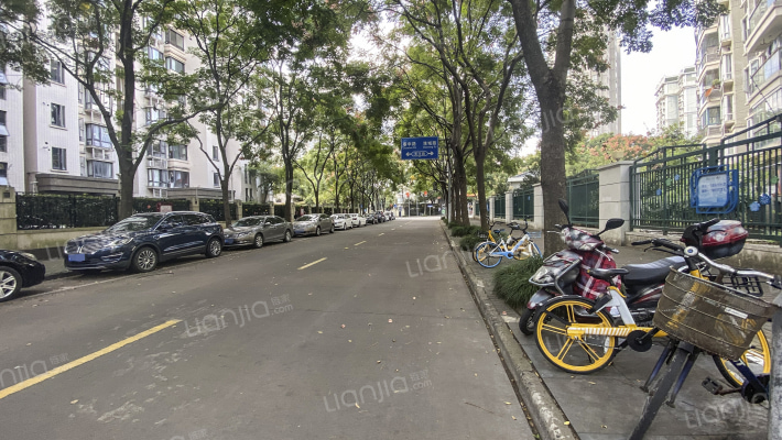 新梅莘苑外景图