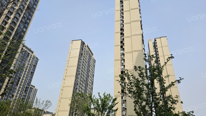 绿地·蔚蓝城外景图