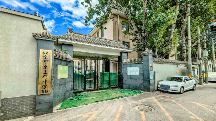 石桥东巷外景图