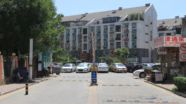 水木天成阁林园外景图