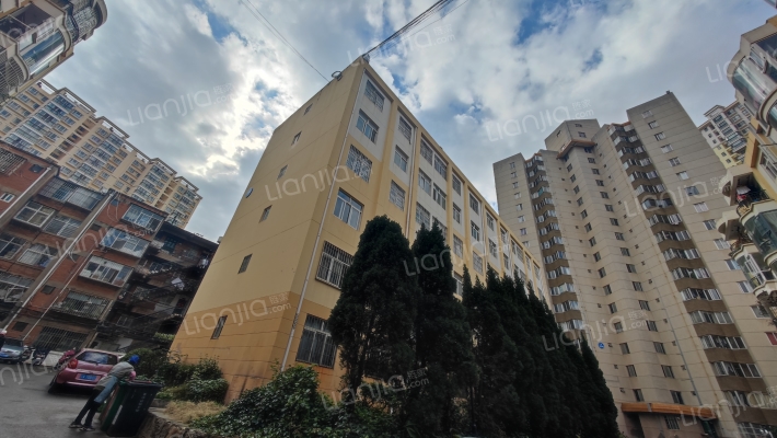 云冶生活区外景图