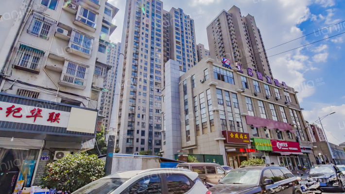 中保华庭外景图