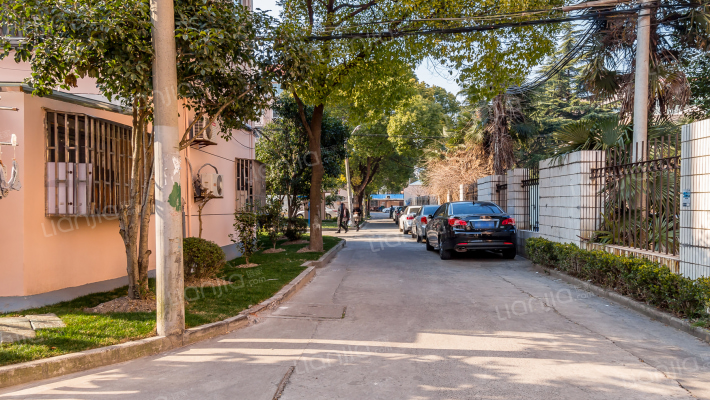 桥畔小区外景图