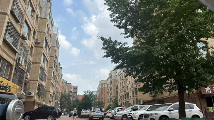 孛兰路小区外景图