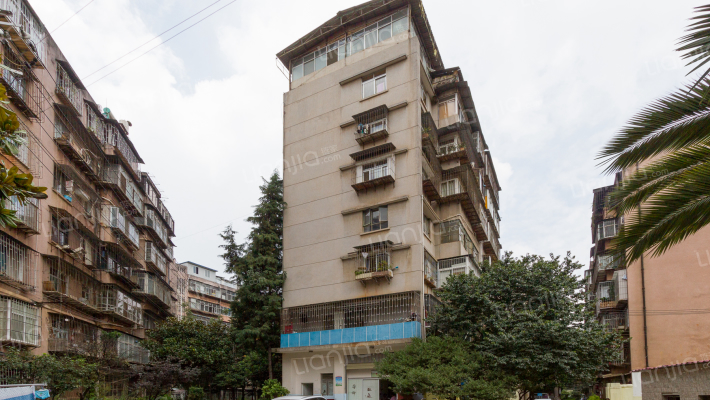 永昌路197号大院外景图