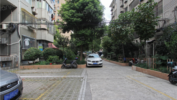 华延公寓外景图