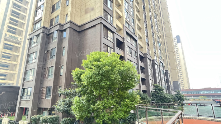 九街十八巷江悦外景图