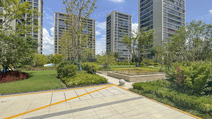 澜沁臻品府北区外景图