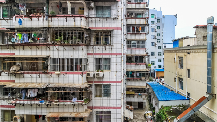 南湖苑东小区外景图