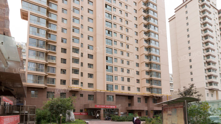 爱心家园外景图