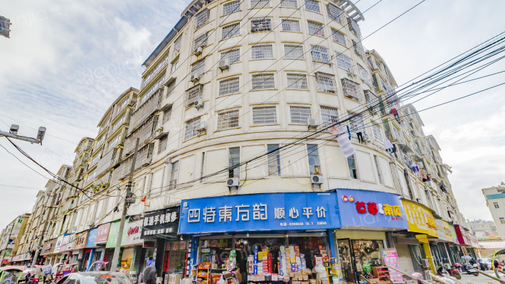 士湖小区外景图