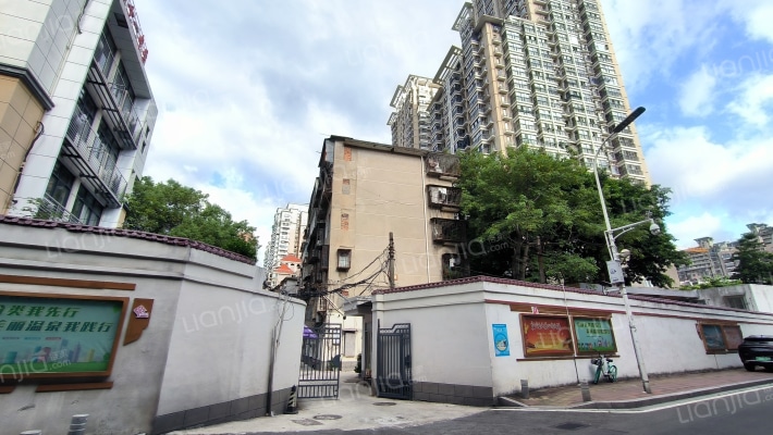 劳动路18号福州市第十一中学宿舍外景图